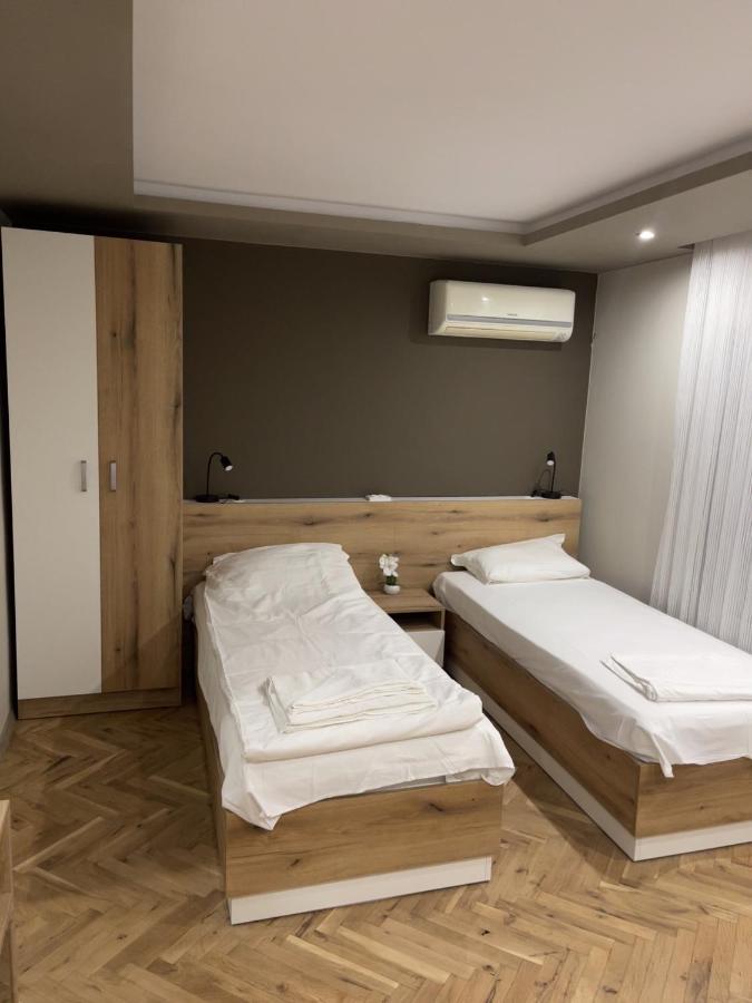 Ivet Guest Rooms Варна Екстер'єр фото