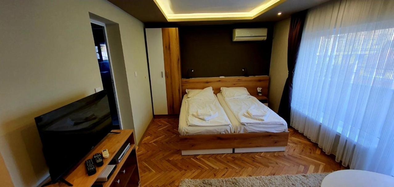 Ivet Guest Rooms Варна Екстер'єр фото